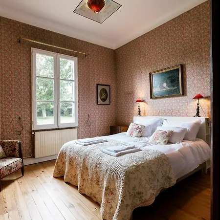 Feriehus La Maison Rose Saint-Julien-en-Born