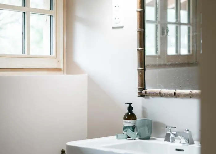 La Maison Rose * Сен-Жюльен-ан-Борн