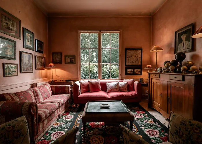 La Maison Rose * Сен-Жюльен-ан-Борн