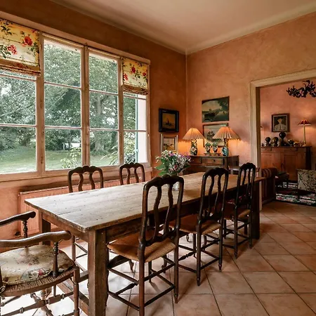 La Maison Rose *